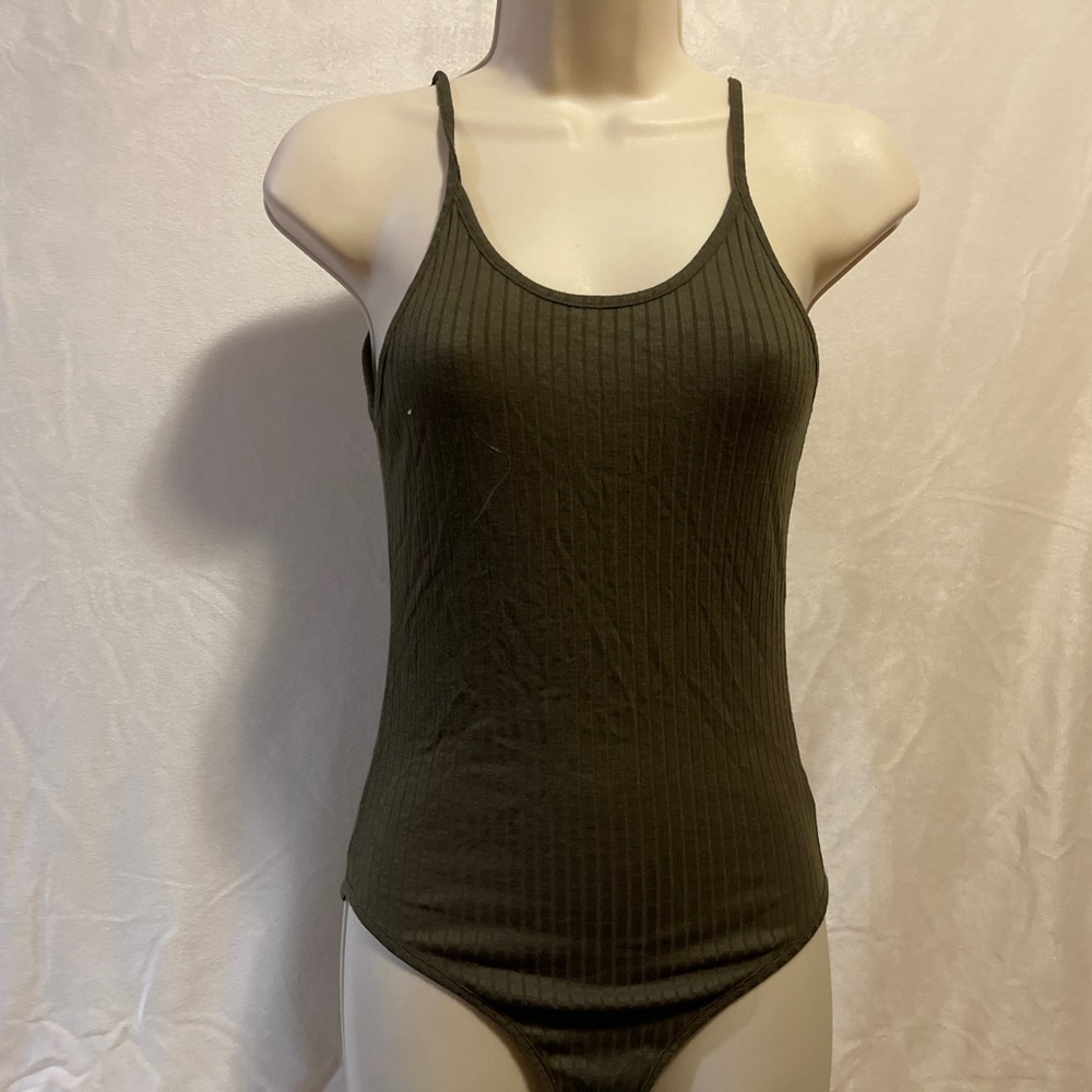 ⭐️ Timing Olive Green Ribbed Bodysuit
